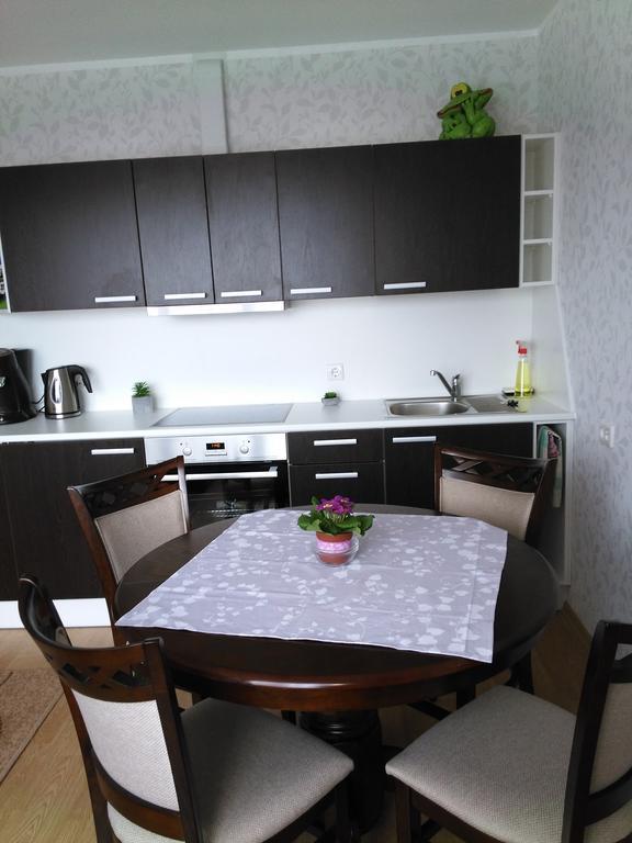 Gratarre Apartment Kuressaare Exterior foto